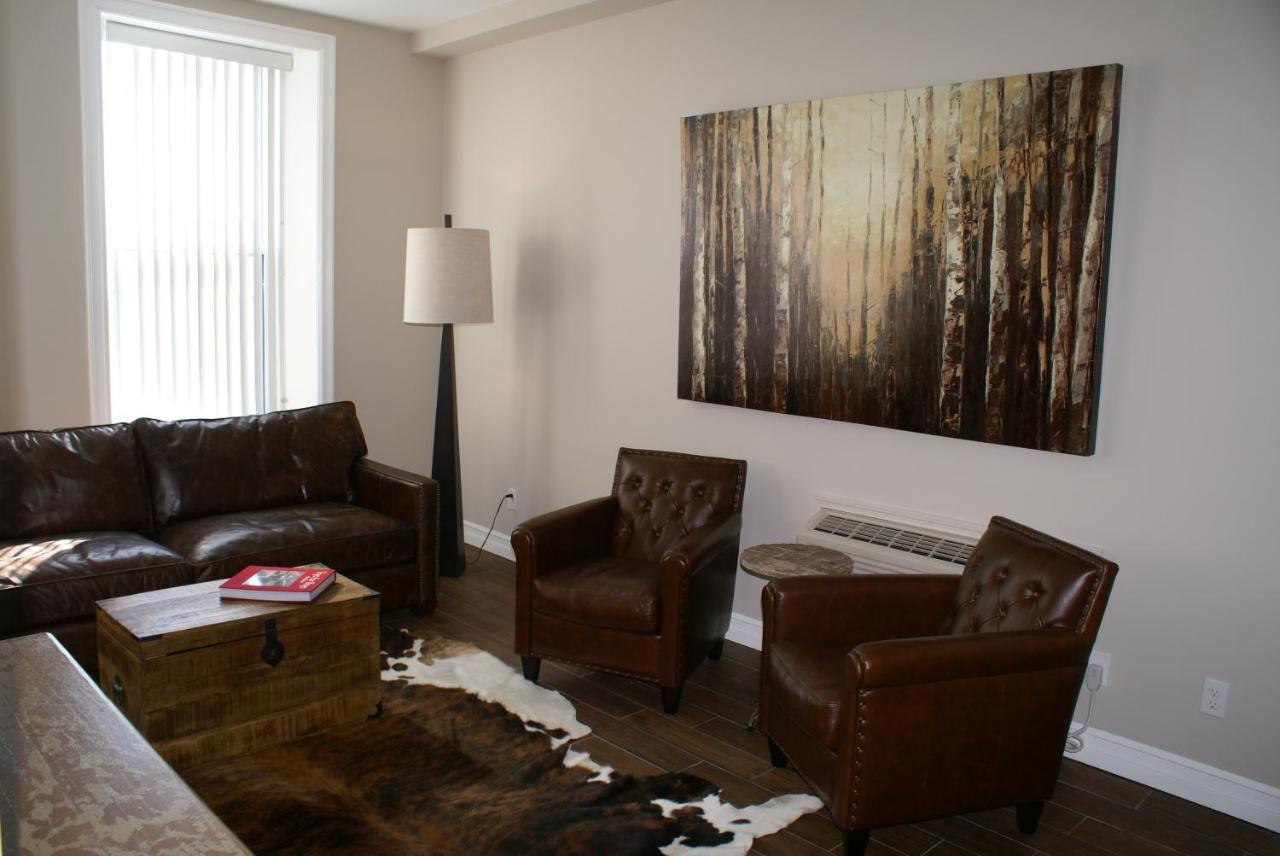 גואלף Western Hotel & Executive Suites מראה חיצוני תמונה