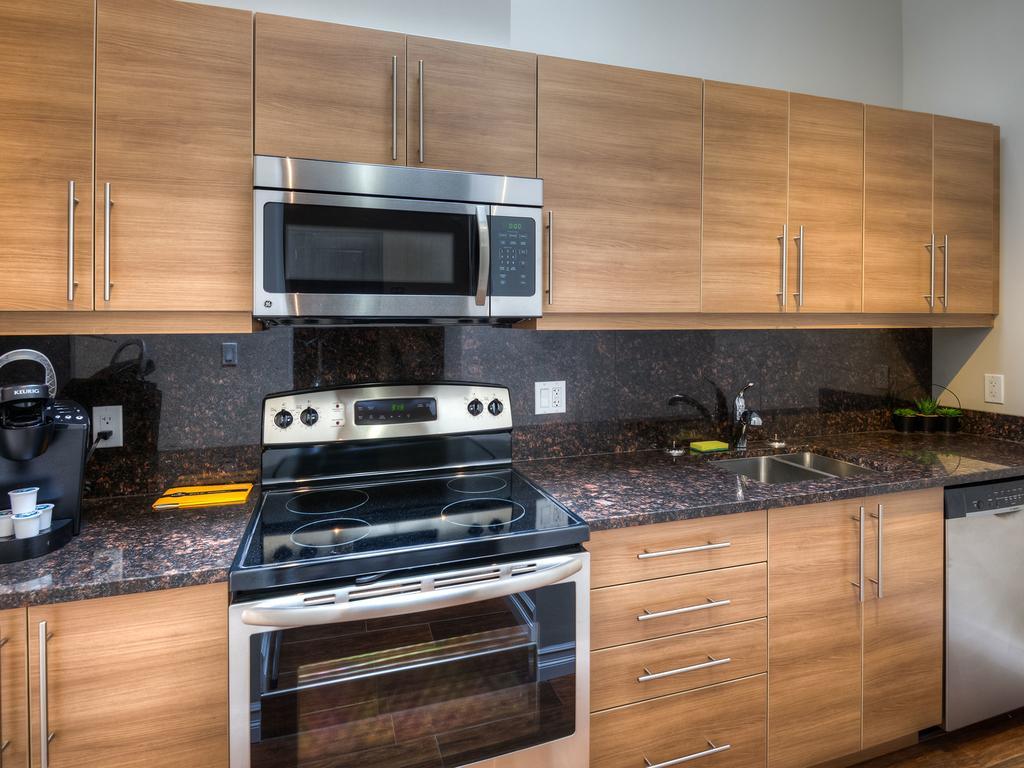 גואלף Western Hotel & Executive Suites מראה חיצוני תמונה