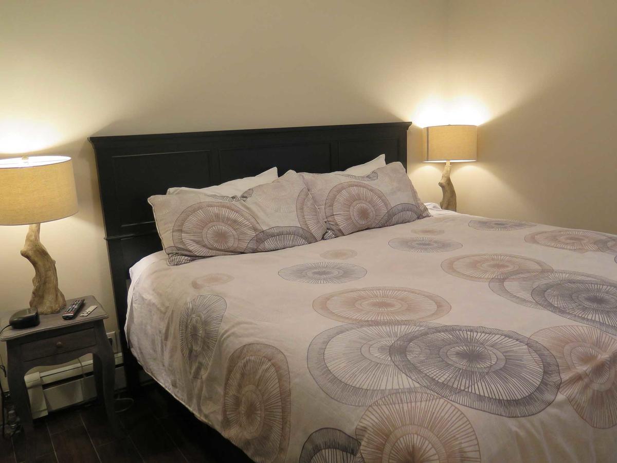 גואלף Western Hotel & Executive Suites מראה חיצוני תמונה